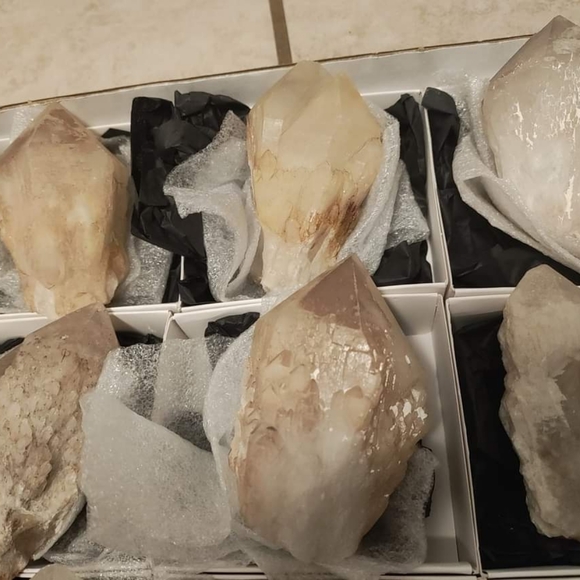 9 piece candle quartz Natural Crystals - Picture 4 of 5